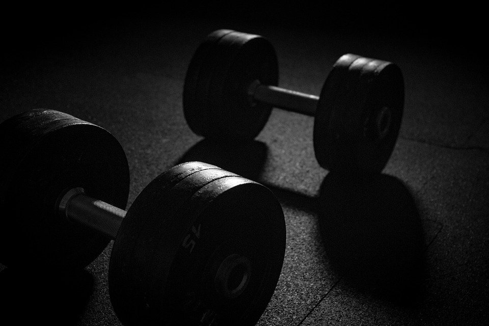 WHY IS STRENGTH TRAINING IMPORTANT AFTER 40?